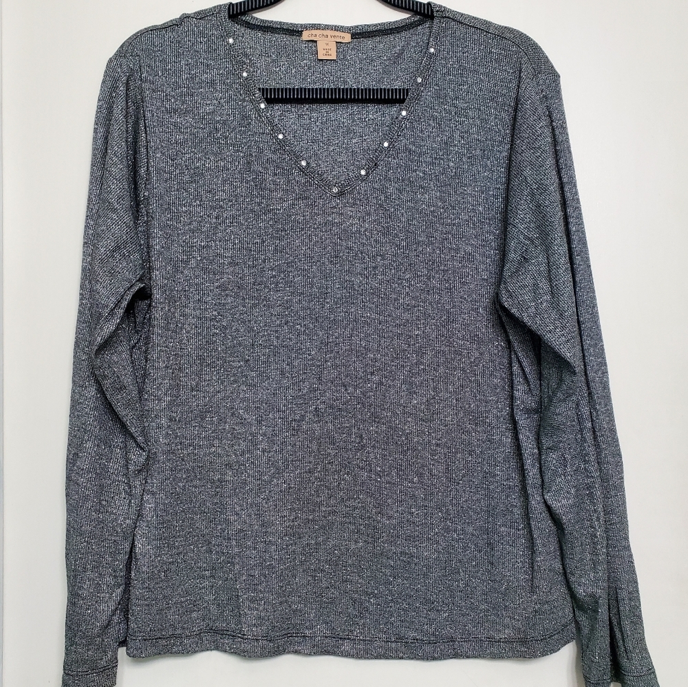 Cha Cha Vente Women’s Metallic Gray Rhinestone V-Neck Long Sleeve Top/Blouse 1X